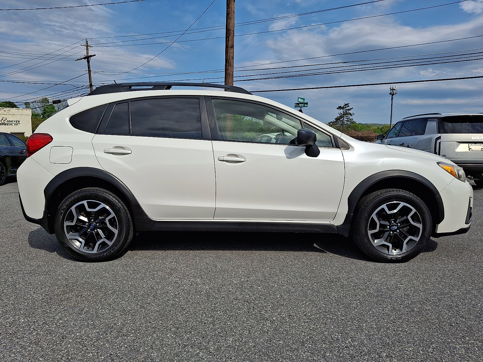 Used 2016 Subaru Crosstrek 2.0i AWD/4WD image 7