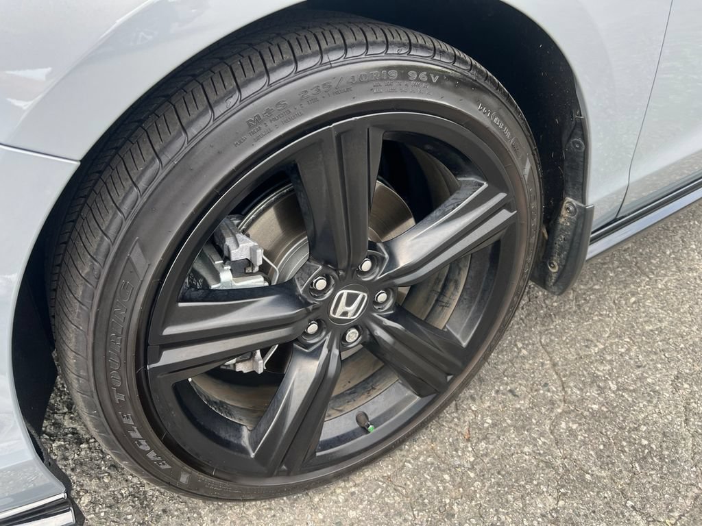 Used 2025 Honda Accord Sport image 10