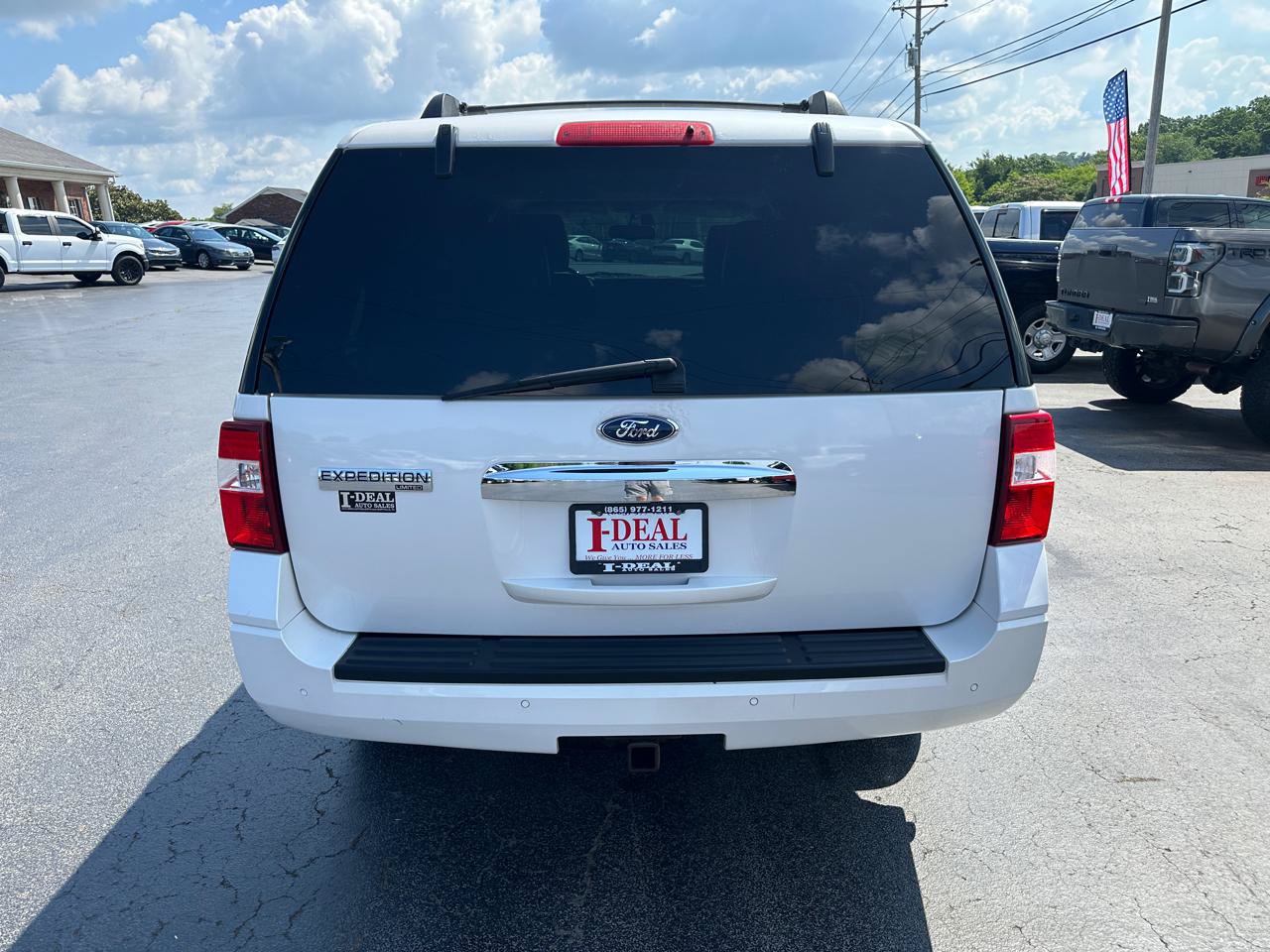 Used 2012 Ford Expedition Limited AWD/4WD image 3