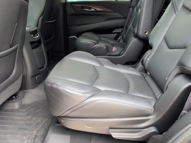 Used 2020 Cadillac Escalade Premium Luxury RWD image 7