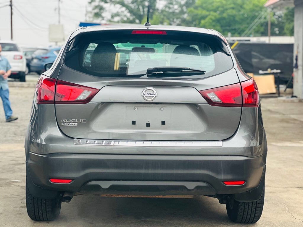 Used 2018 Nissan Rogue Sport S w/ S Appearance Package FWD image 7