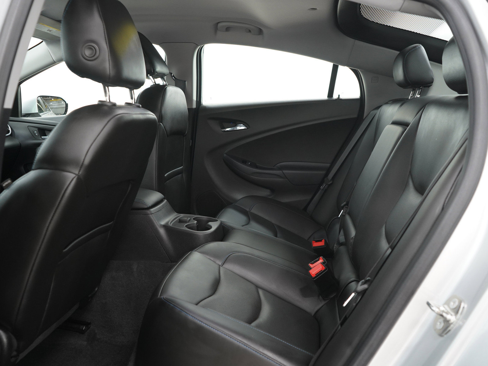 Used 2018 Chevrolet Volt LT w/ LT Driver Confidence Package FWD image 13