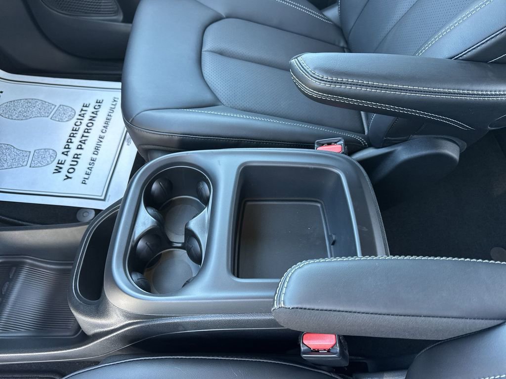 New 2026 Chrysler Pacifica Select w/ S Appearance Package FWD image 20
