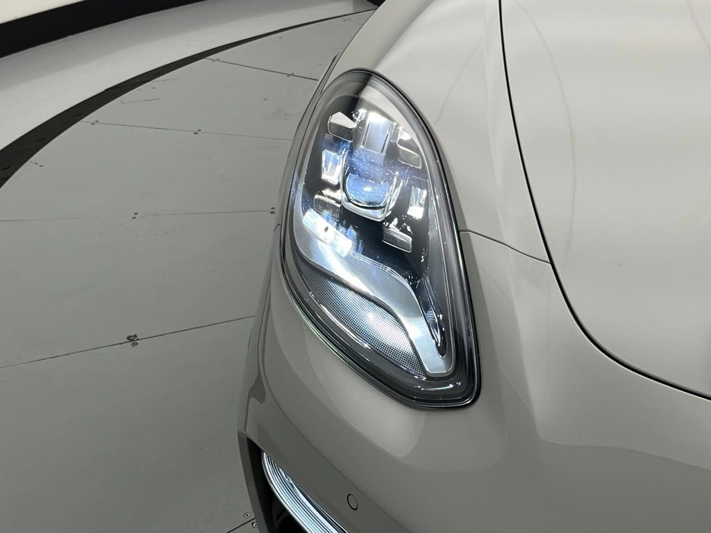 Used 2023 Porsche Panamera image 53
