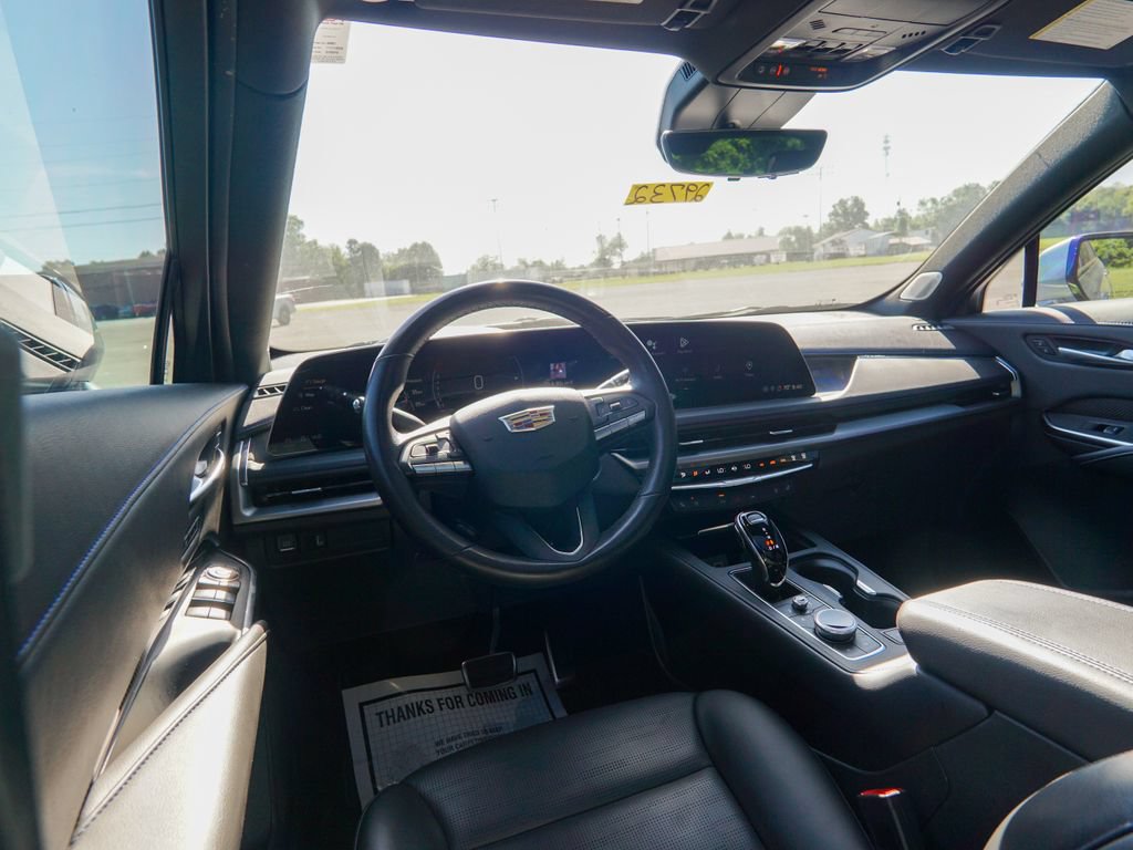 Used 2024 Cadillac XT4 Sport FWD image 13