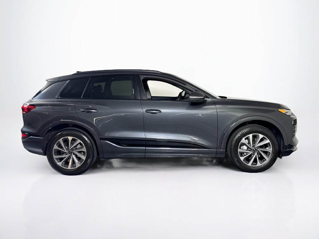 Used 2025 Audi Q6 e-tron Premium AWD/4WD image 6