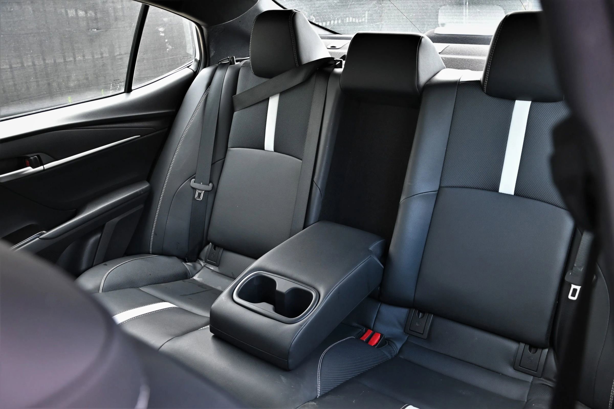 Used 2025 Toyota Camry SE image 19