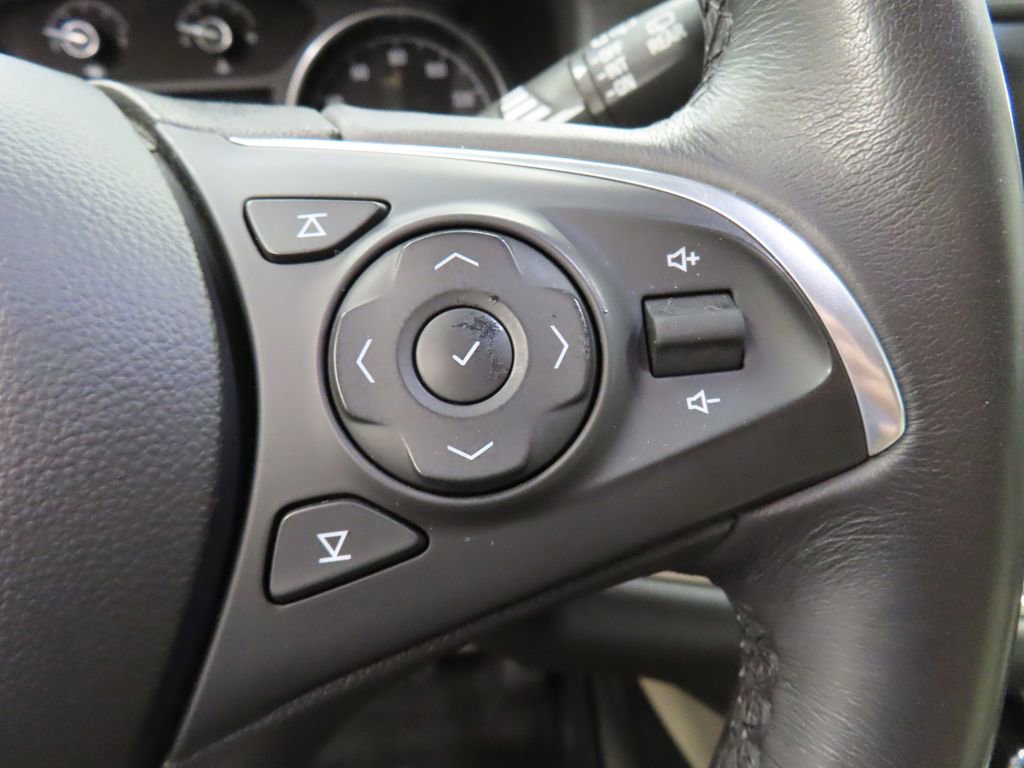 Used 2019 Buick Enclave Essence image 49