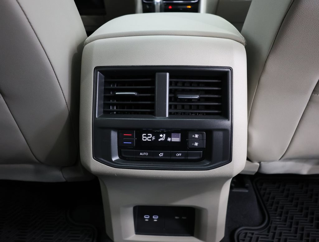 Certified 2023 Volkswagen Atlas SEL R-Line AWD/4WD image 25