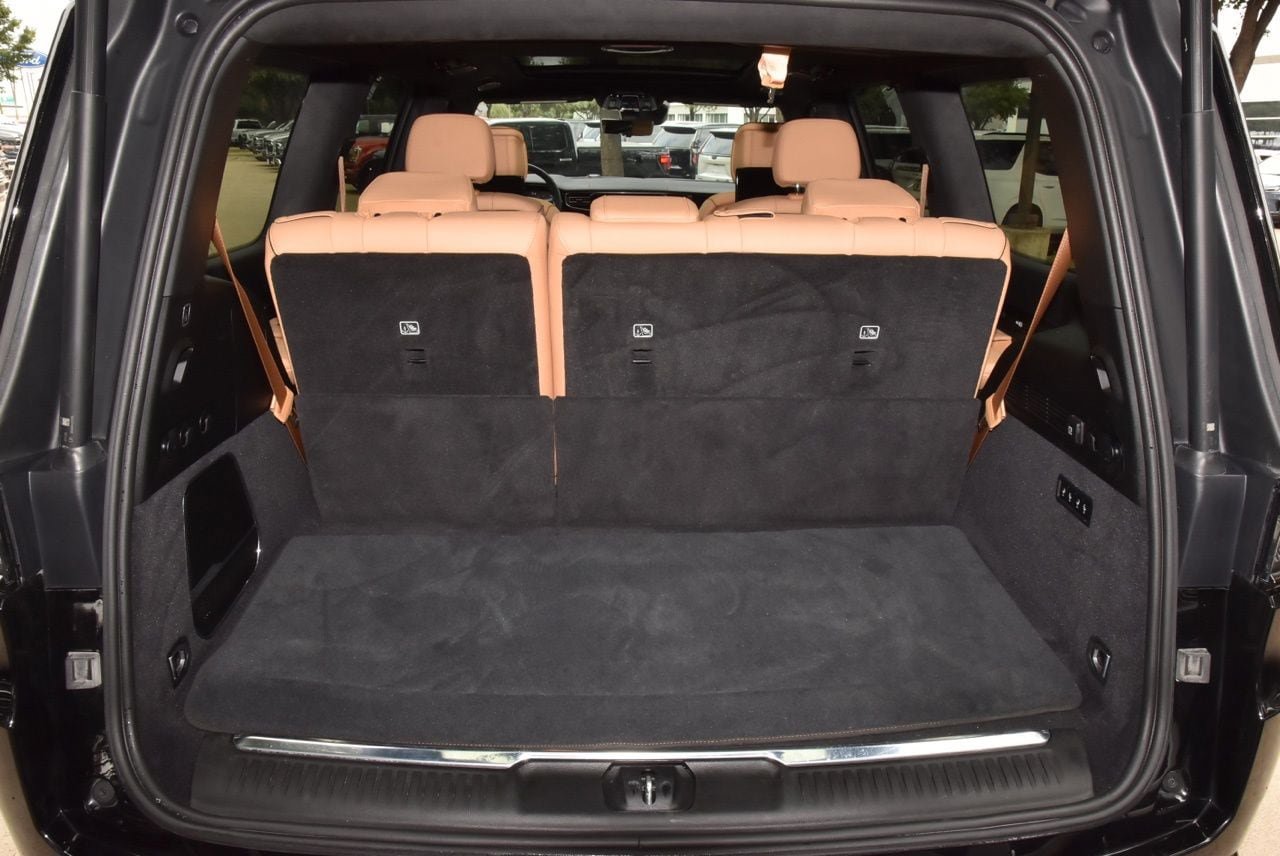 Used 2024 Jeep Grand Wagoneer Series III w/ Rear Seat Video Group 1 AWD/4WD image 39