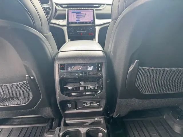 Used 2024 Jeep Grand Cherokee L Overland w/ Trailer Tow Package AWD/4WD image 20