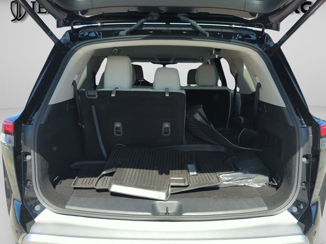 Used 2024 Nissan Pathfinder SL image 17