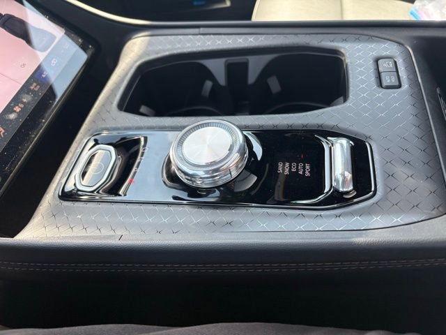New 2025 Jeep Wagoneer S Launch Edition w/ Trailer Tow Group AWD/4WD image 30