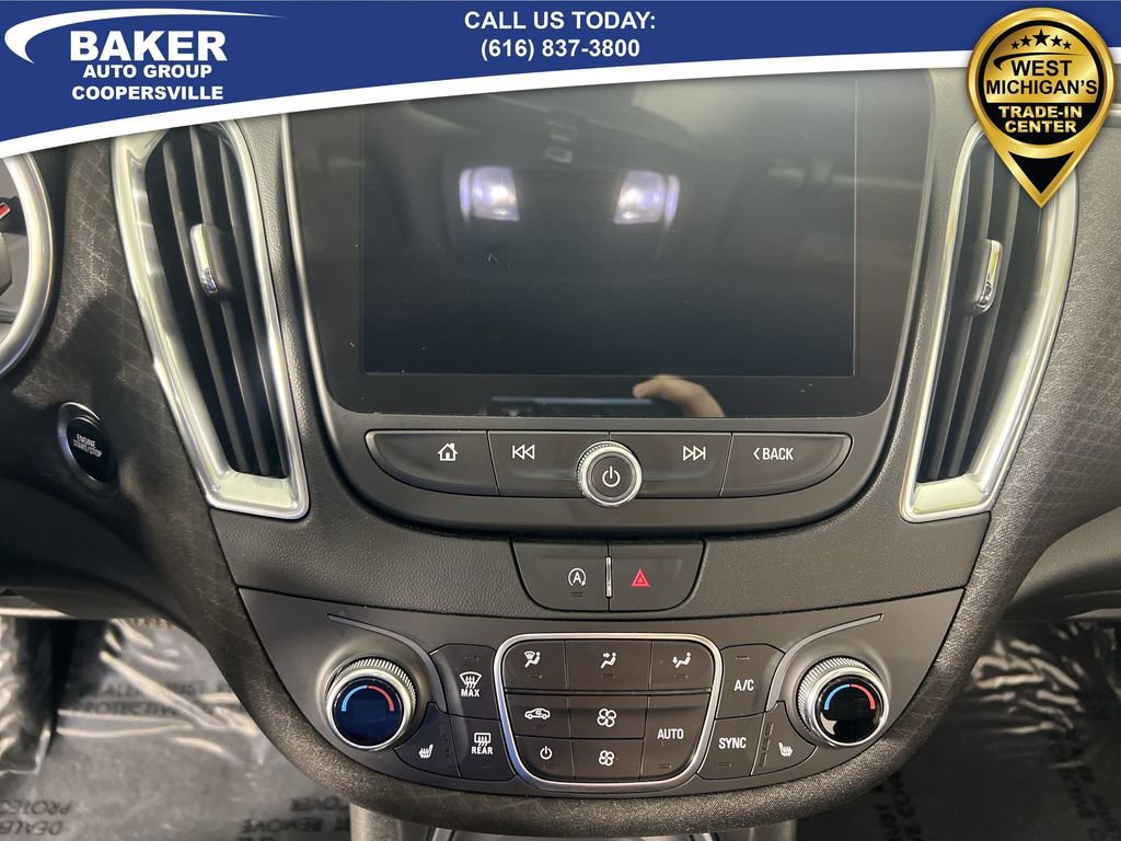 Used 2020 Chevrolet Malibu LT image 12