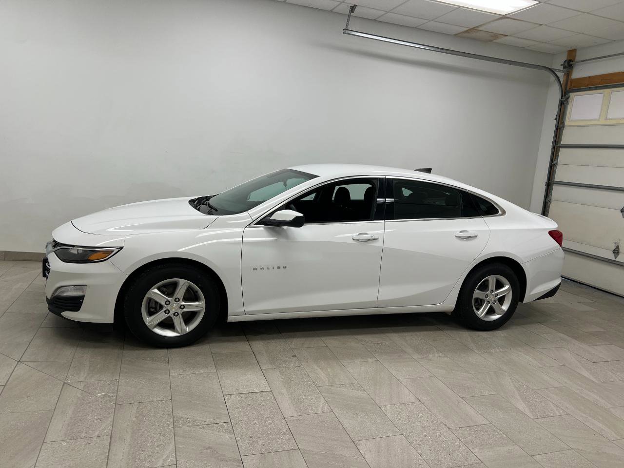 Used 2021 Chevrolet Malibu LS w/ Driver Confidence Package II FWD image 11