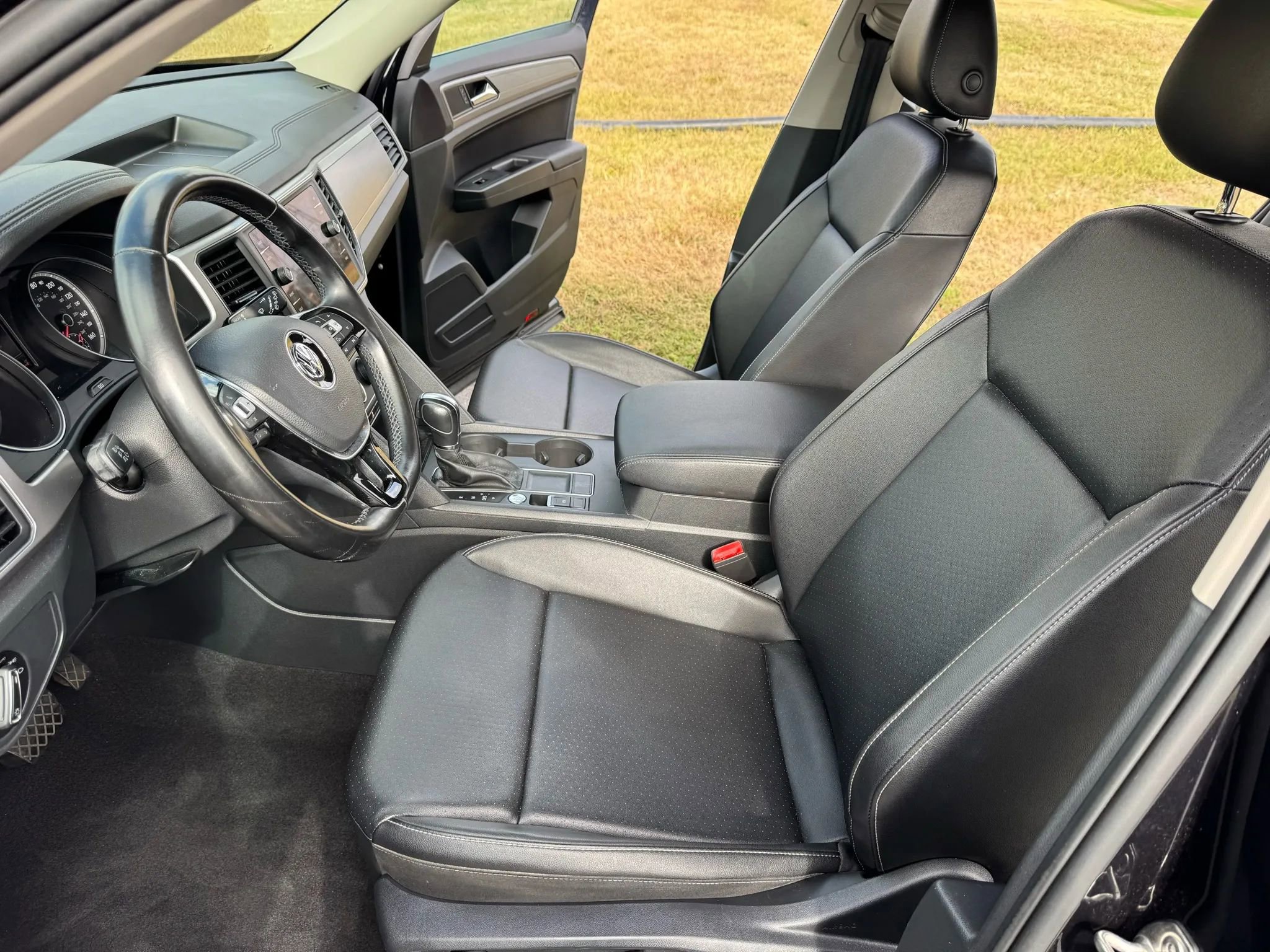 Used 2018 Volkswagen Atlas SE image 13