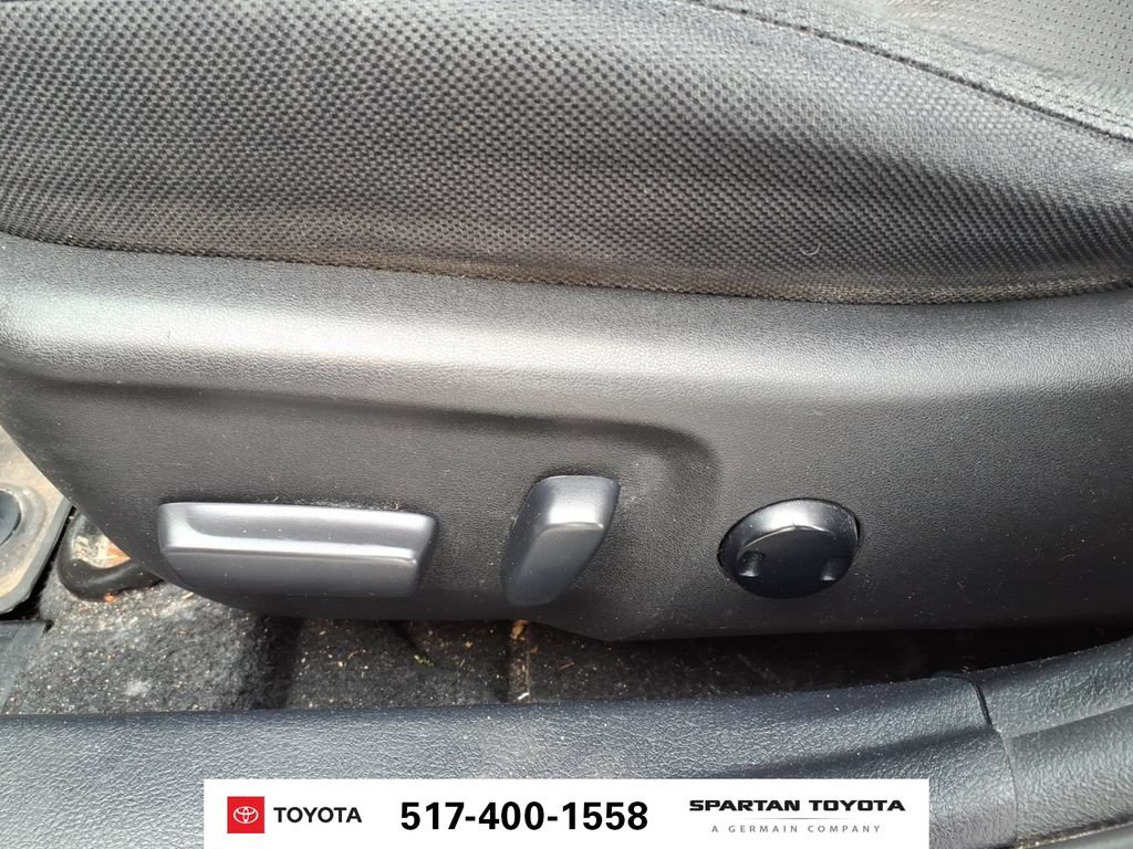 Used 2017 Toyota Camry LE FWD image 13