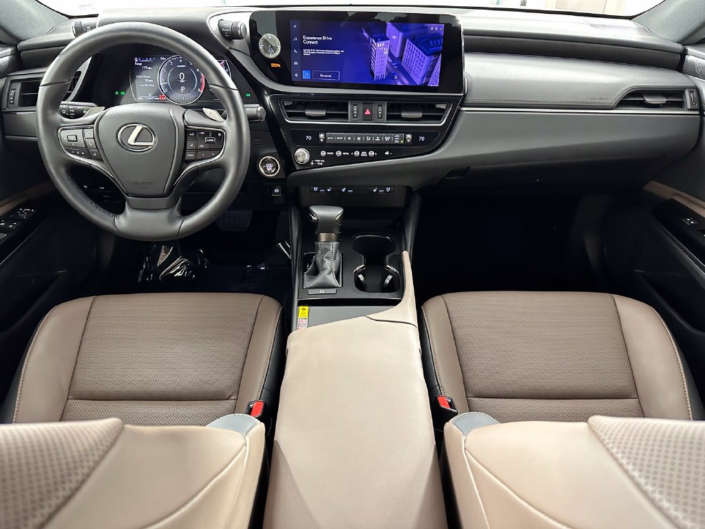 Used 2024 Lexus ES 350 w/ Premium Package FWD image 4