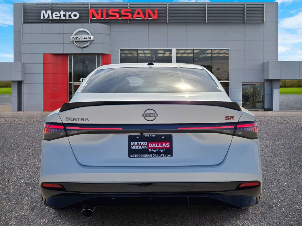 New 2026 Nissan Sentra SR w/ Floor Mat Package FWD image 5