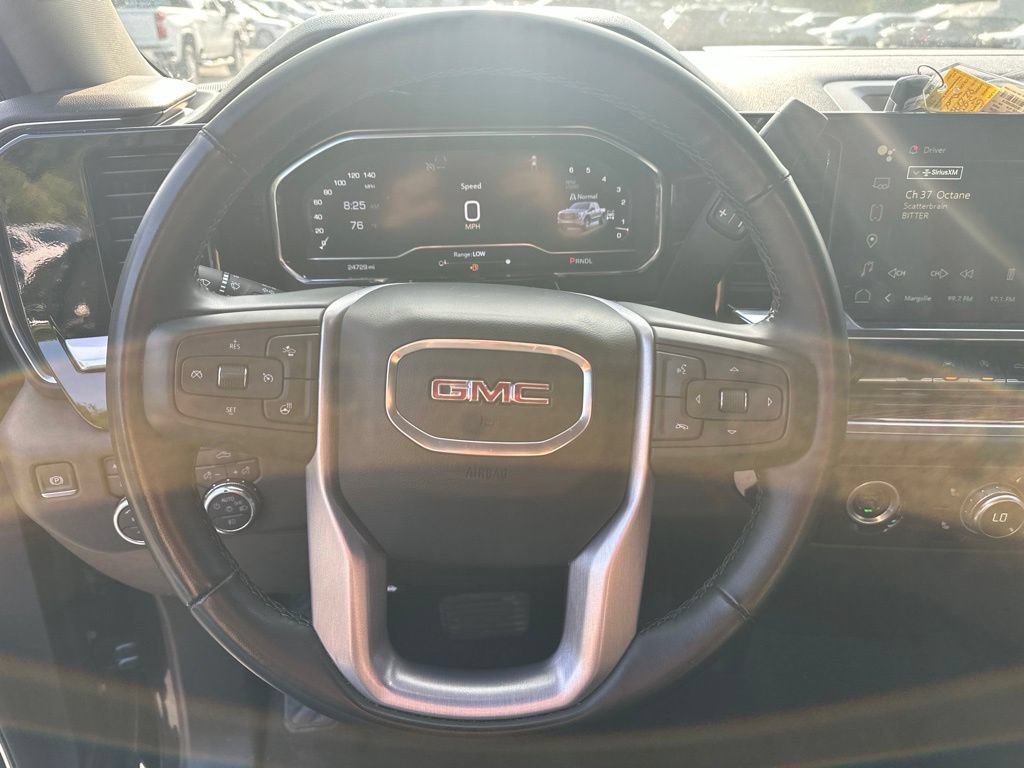 Used 2024 GMC Sierra 1500 Elevation w/ LPO, Elevation Black Package AWD/4WD image 15