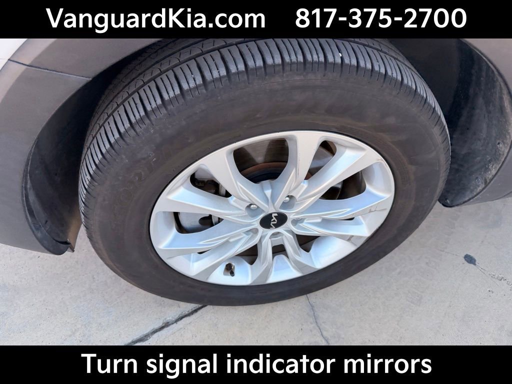 Used 2022 Kia Telluride LX image 8