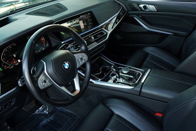 Used 2021 BMW X7 xDrive40i w/ Premium Package image 26