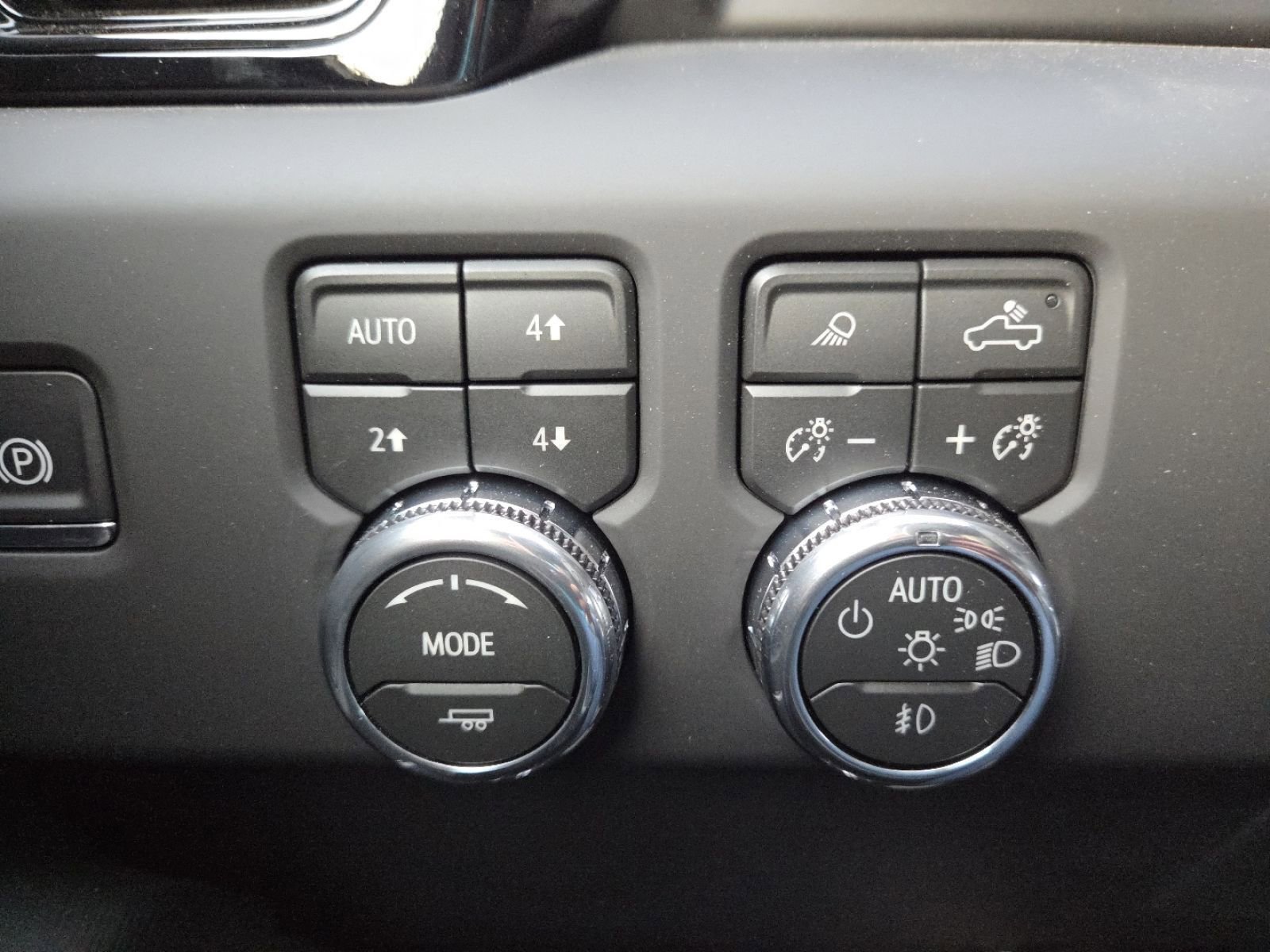 New 2026 GMC Sierra 1500 AT4X image 8