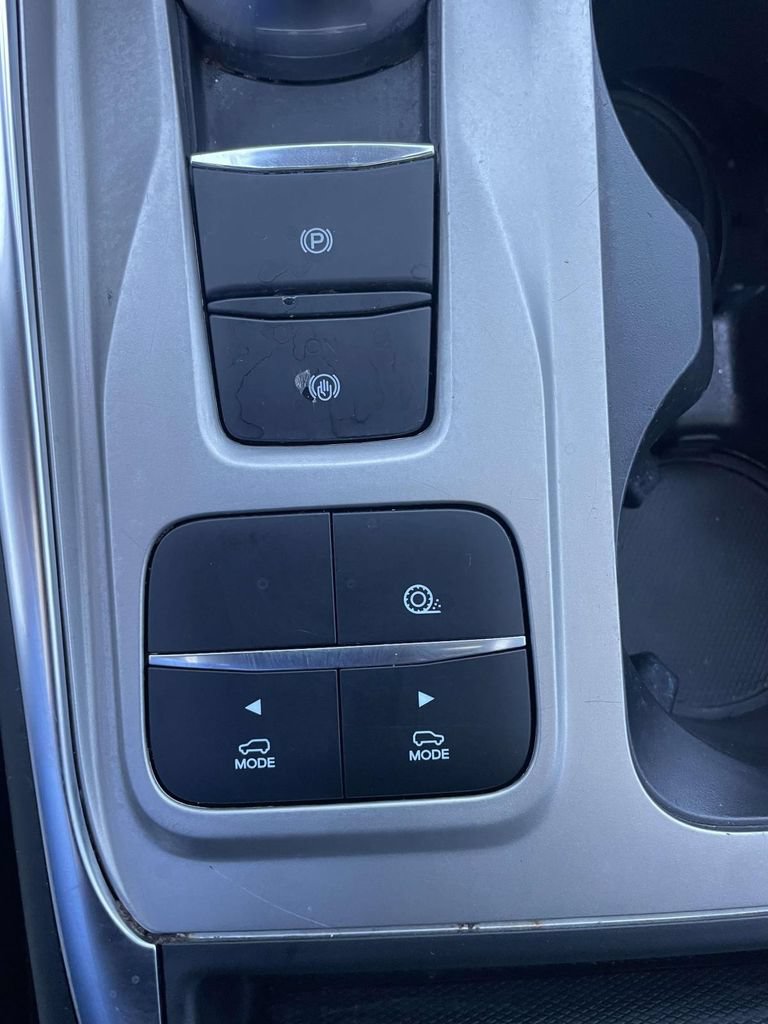 Used 2022 Ford Explorer XLT w/ Equipment Group 202A RWD image 29