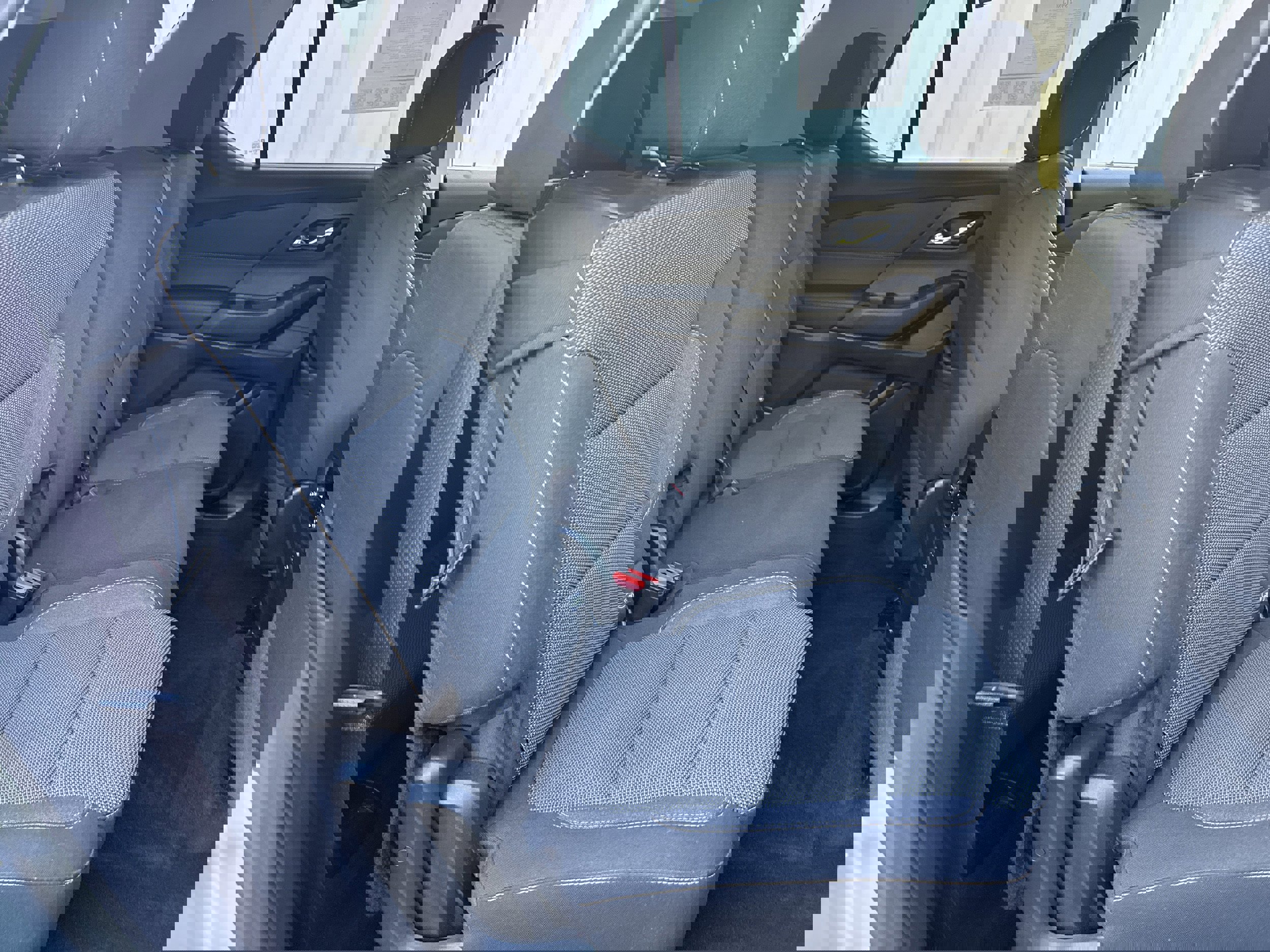 Used 2021 Chevrolet Traverse LS image 10