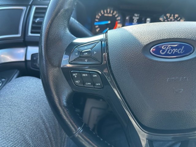 Used 2017 Ford Explorer XLT image 33