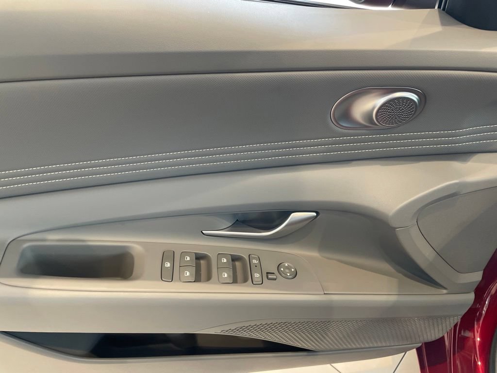 New 2026 Hyundai Elantra SEL FWD image 7