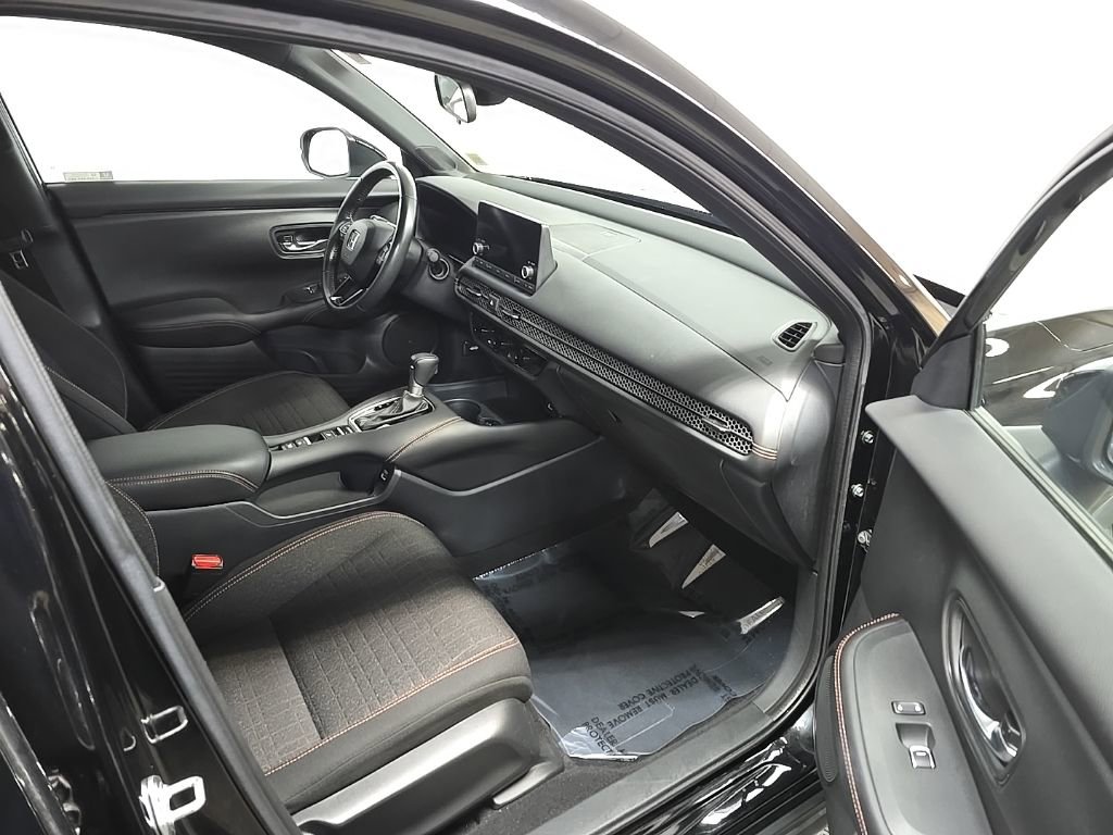 Used 2023 Honda HR-V Sport image 15