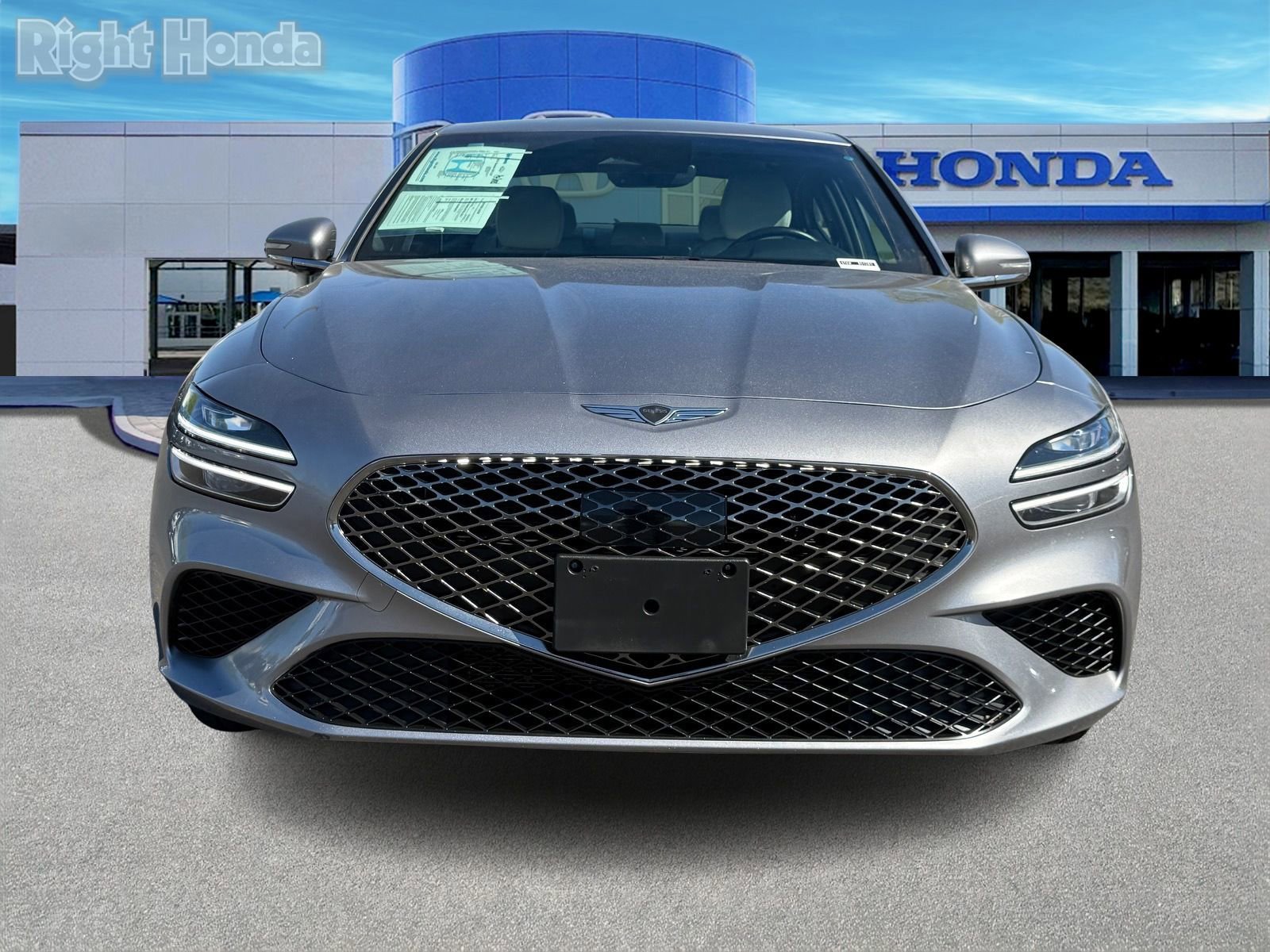 Used 2025 Genesis G70 2.5T image 5
