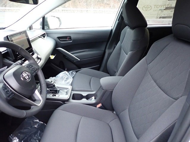 New 2026 Toyota Corolla Cross LE image 11