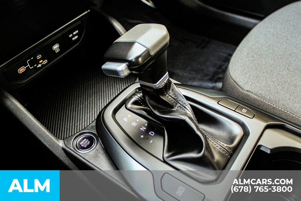 Used 2025 Kia K4 LXS image 35