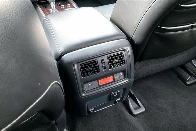 Used 2013 Nissan Pathfinder Platinum AWD/4WD image 10