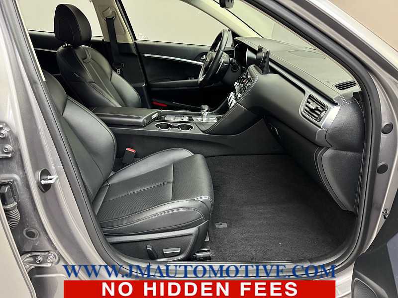 Used 2023 Genesis G70 2.0T AWD/4WD image 19