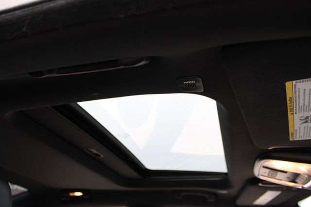 Used 2019 Dodge Charger R/T w/ Plus Group RWD image 49