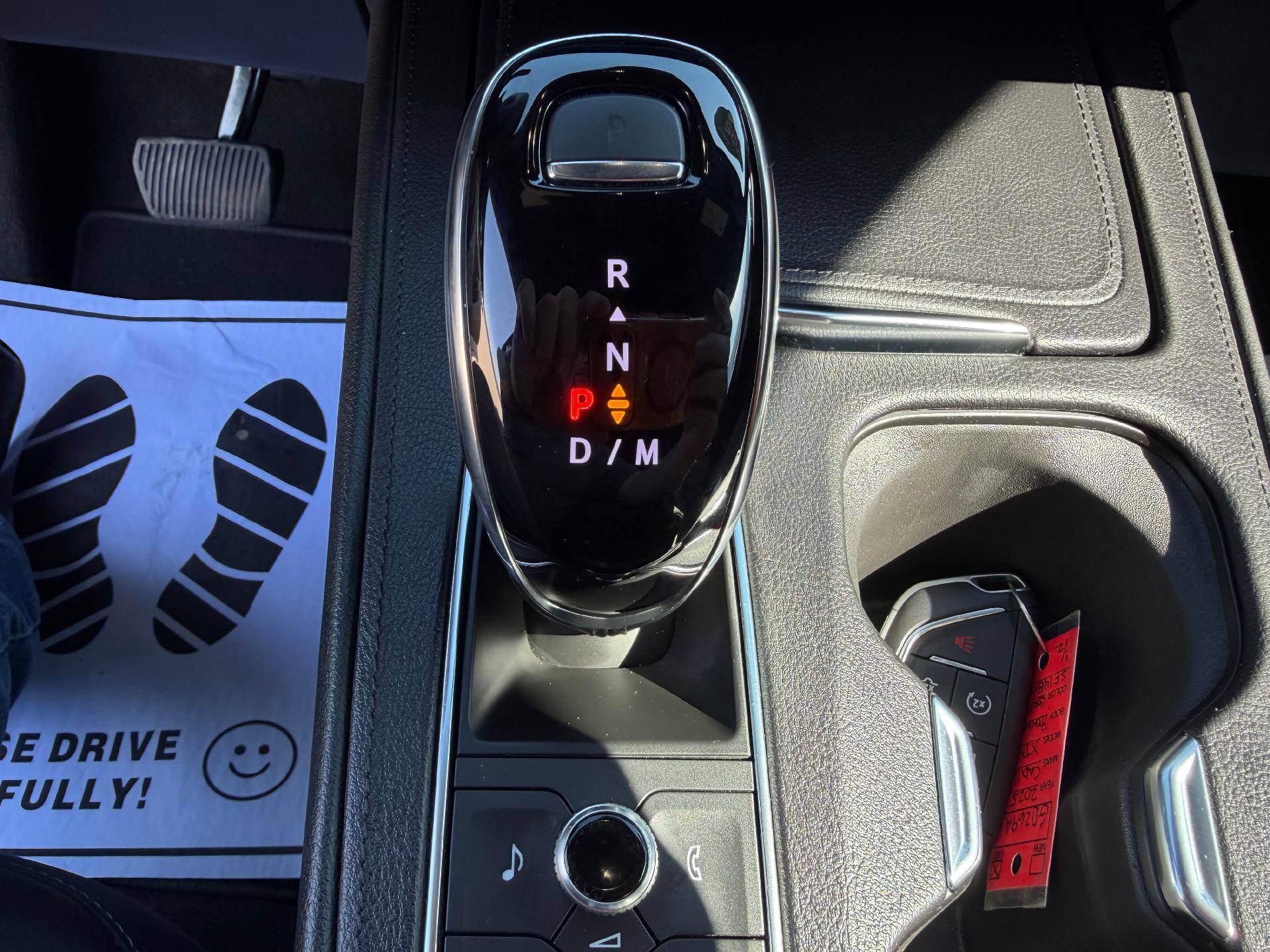 Certified 2025 Cadillac XT4 Premium Luxury w/ Cold Weather Package image 33