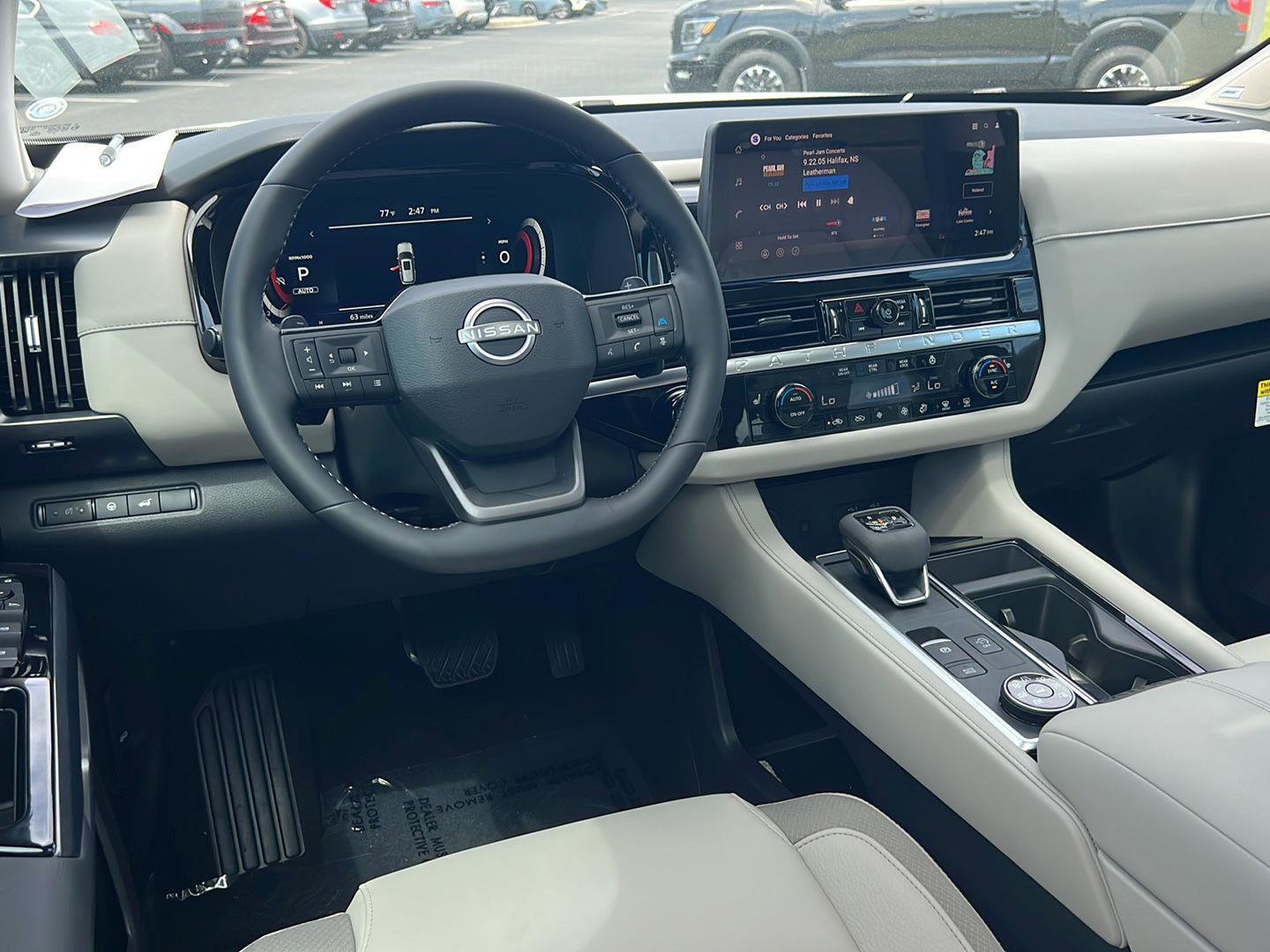 New 2026 Nissan Pathfinder SL w/ SL Premium Package image 20