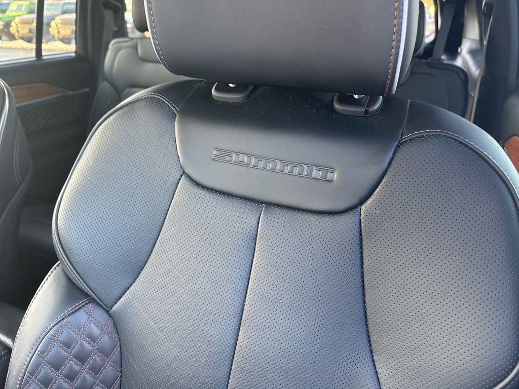 Used 2024 Jeep Grand Cherokee L Summit image 17