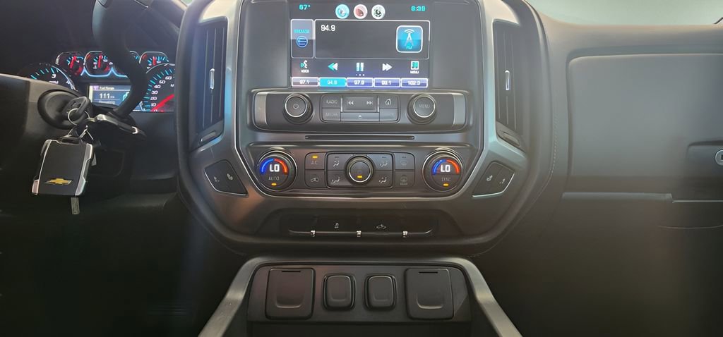 Used 2015 Chevrolet Silverado 1500 LTZ AWD/4WD image 32