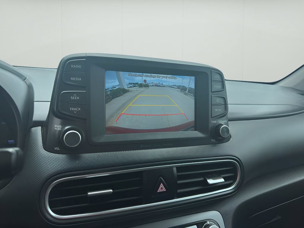 Used 2021 Hyundai Kona Limited w/ Cargo Package FWD image 24
