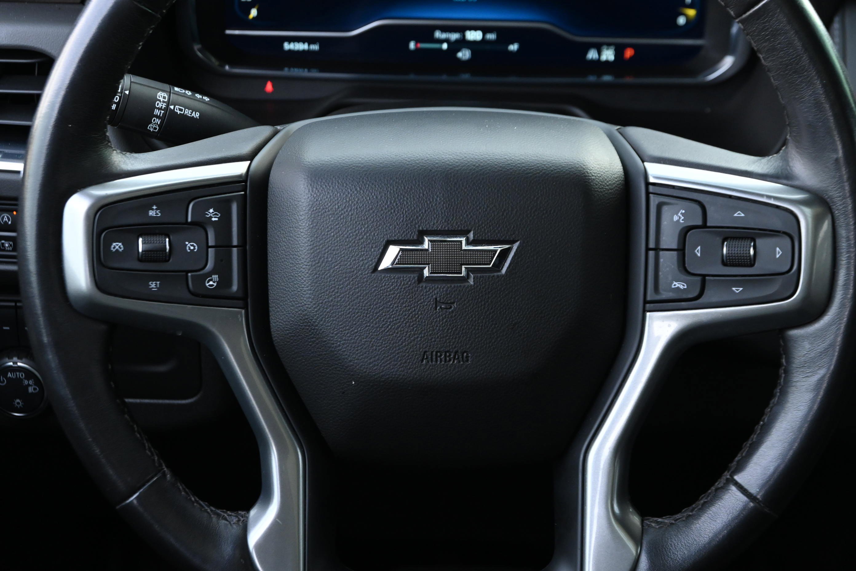 Used 2023 Chevrolet Tahoe Z71 w/ Luxury Package image 29