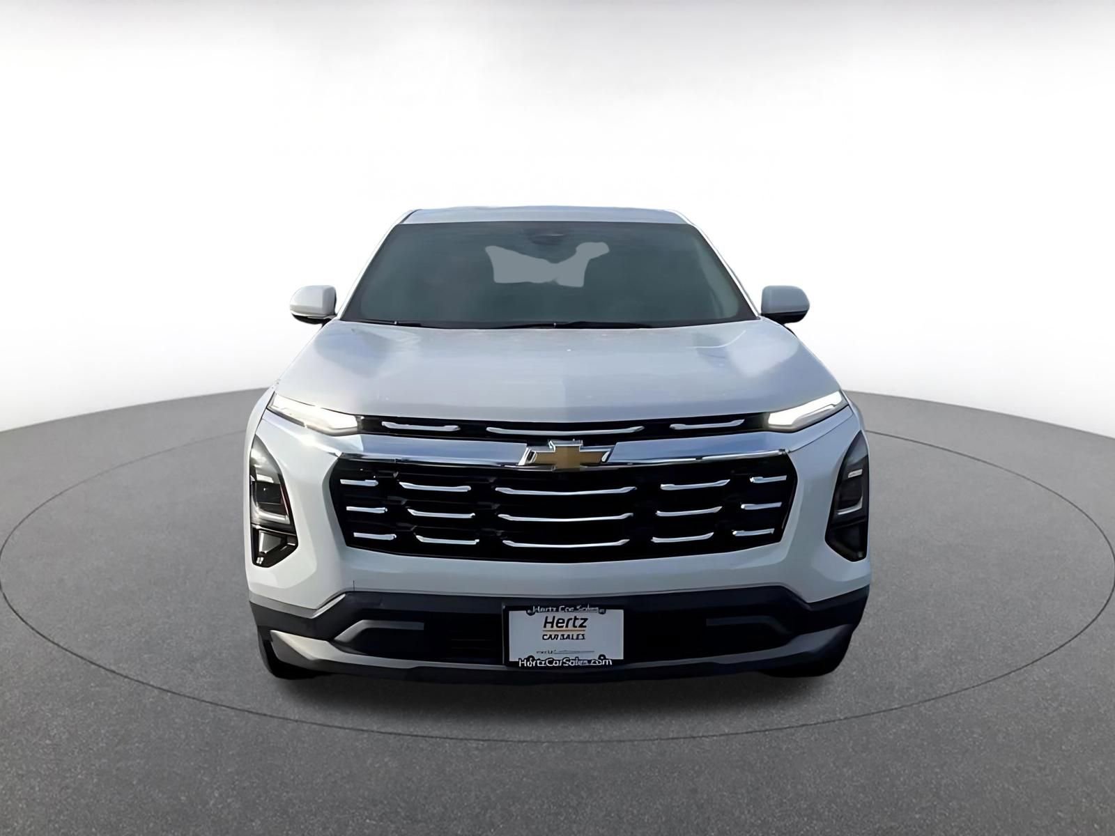 Used 2025 Chevrolet Equinox LT AWD/4WD image 4