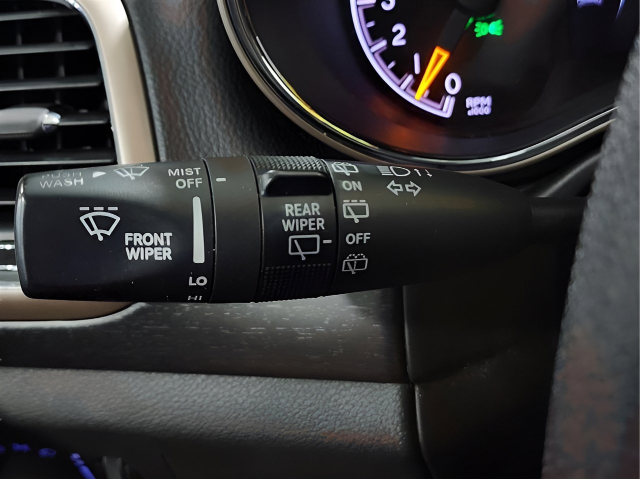 Used 2016 Jeep Grand Cherokee Laredo image 15