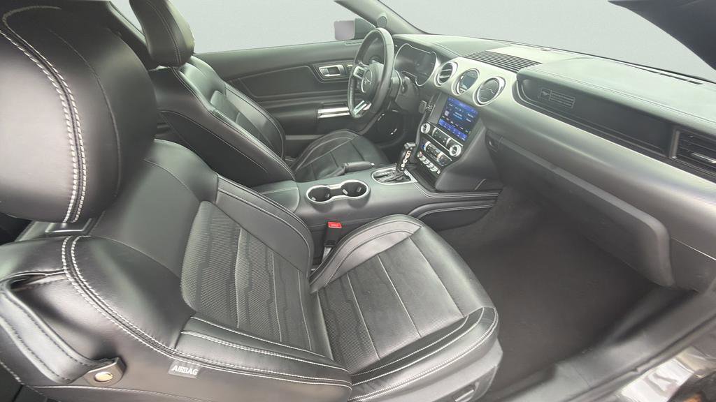 Used 2020 Ford Mustang GT Premium w/ Equipment Group 401A RWD image 29