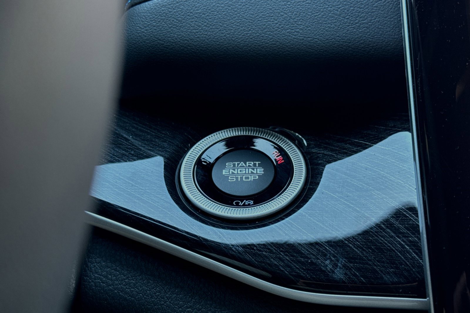 New 2023 Jeep Grand Cherokee Trailhawk w/ Advanced Protech Group II image 22