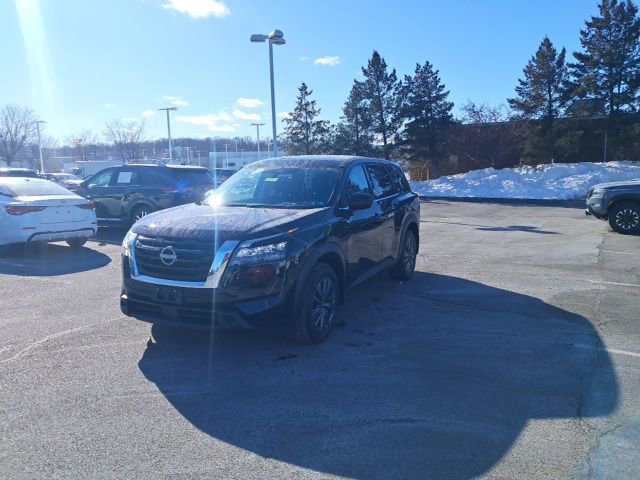 Certified 2024 Nissan Pathfinder S image 12