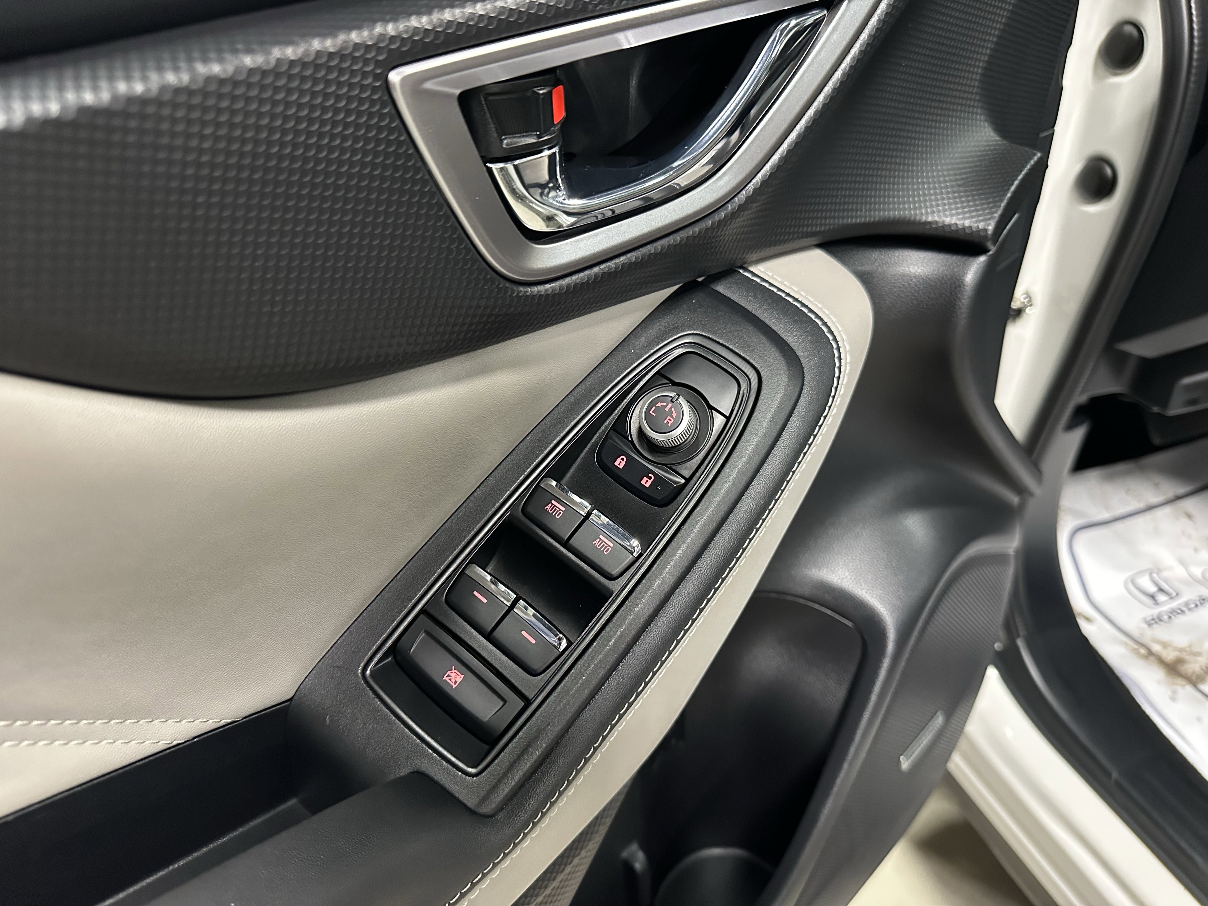 Used 2023 Subaru Forester Limited image 17